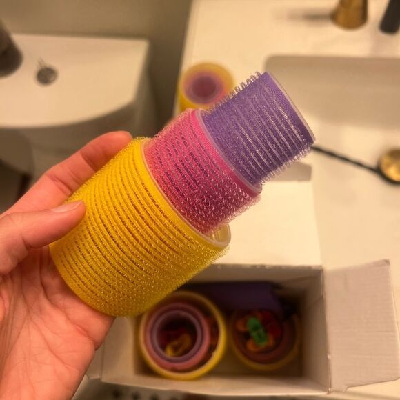 New hair rollers - Picture 1 of 8